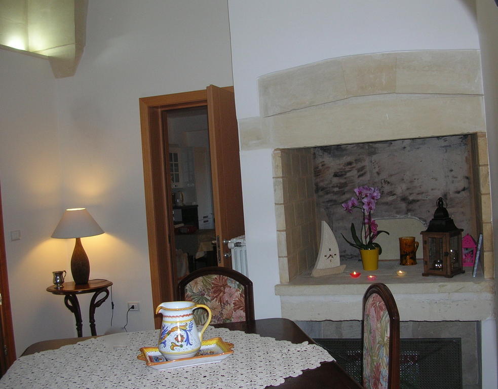 Casina Dei Nonni Bed & Breakfast Carpignano Salentino Exterior photo