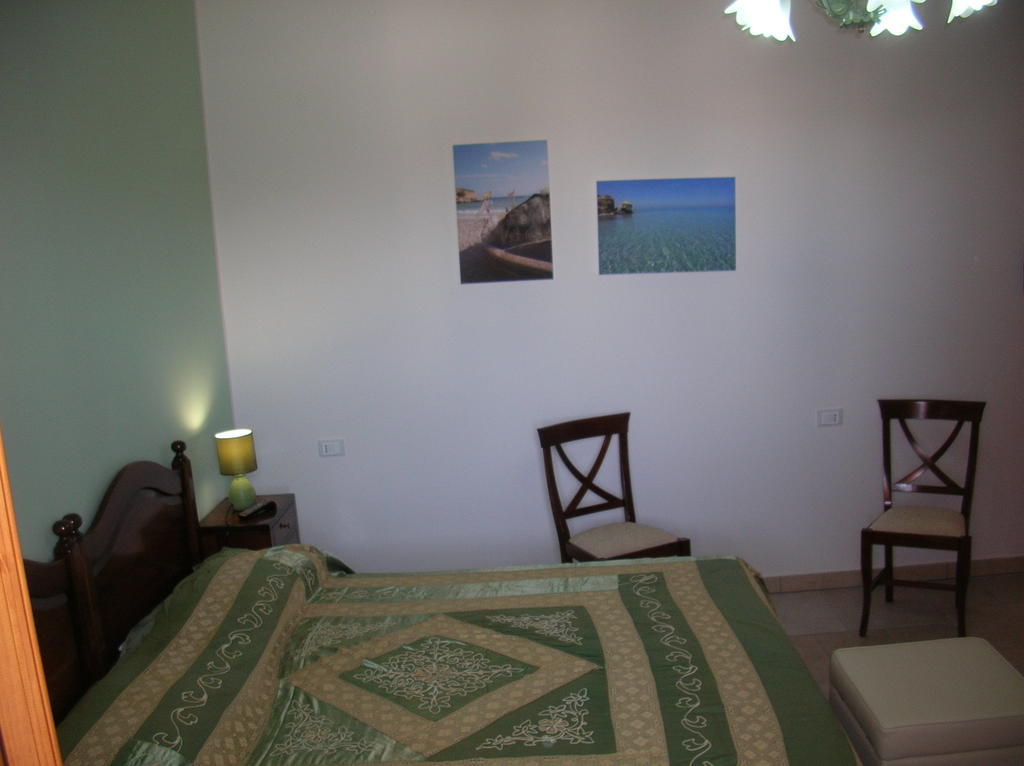 Casina Dei Nonni Bed & Breakfast Carpignano Salentino Room photo