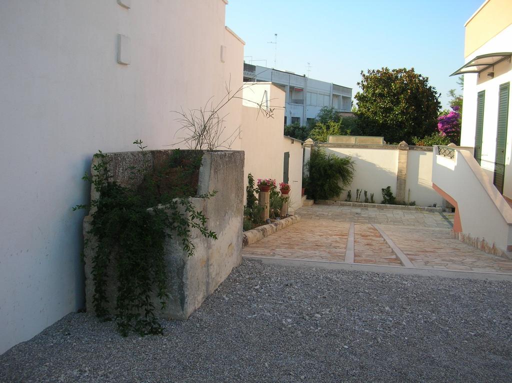 Casina Dei Nonni Bed & Breakfast Carpignano Salentino Exterior photo