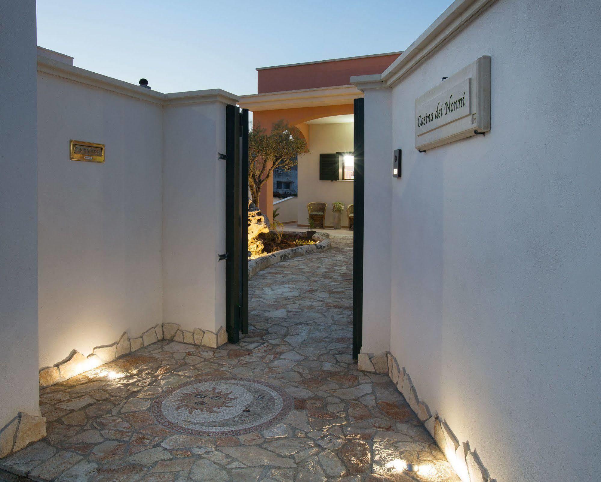Casina Dei Nonni Bed & Breakfast Carpignano Salentino Exterior photo
