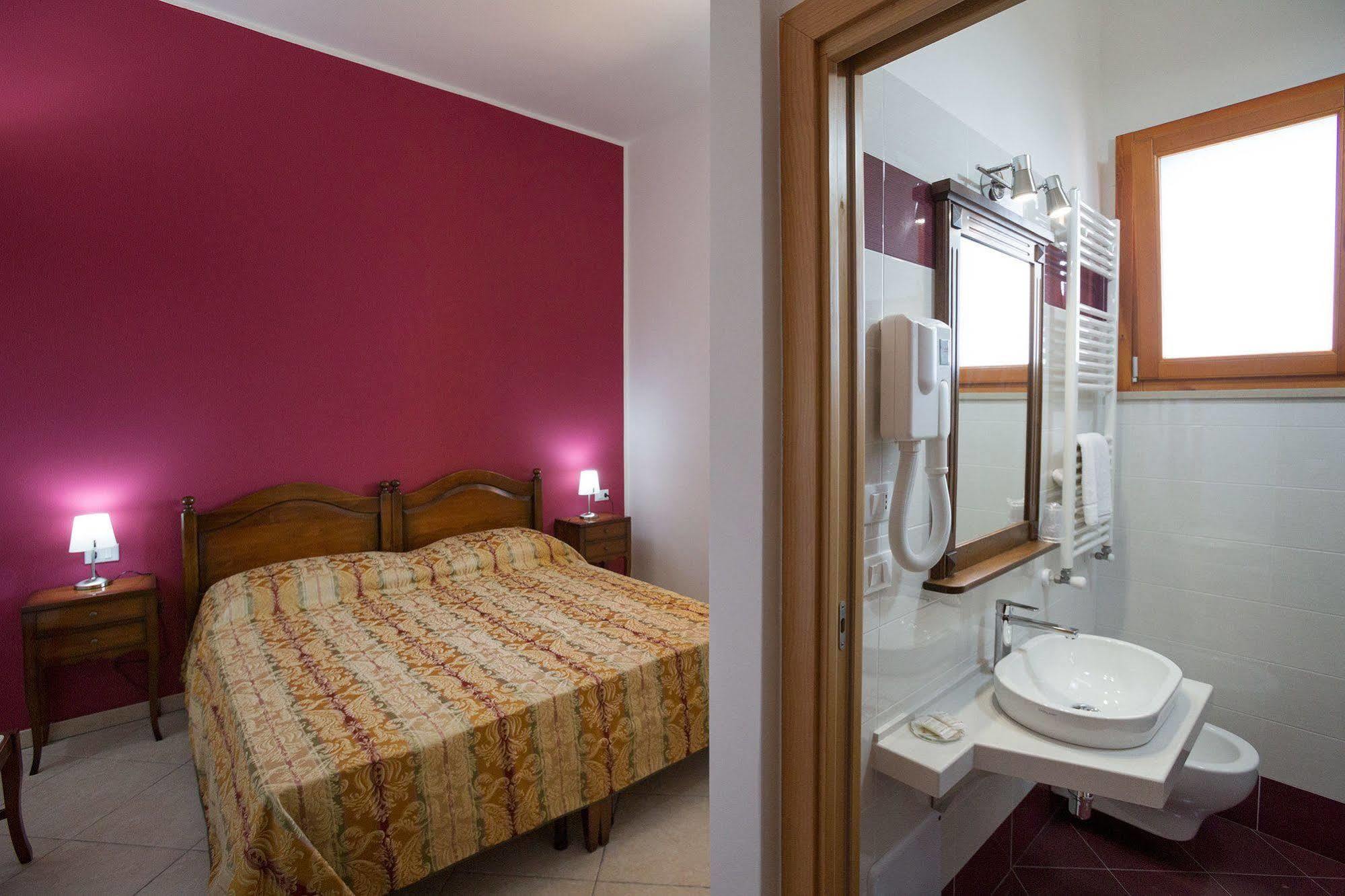 Casina Dei Nonni Bed & Breakfast Carpignano Salentino Exterior photo