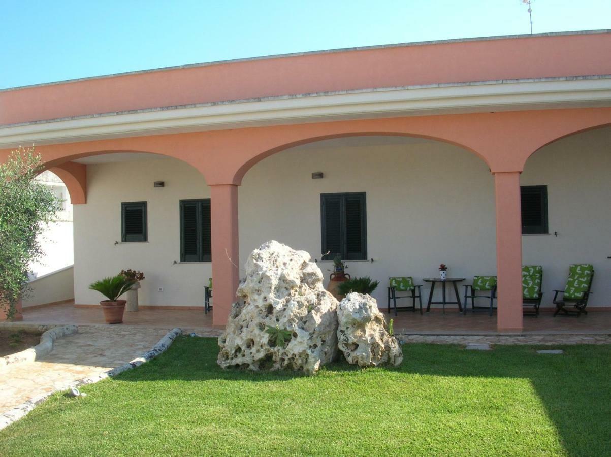Casina Dei Nonni Bed & Breakfast Carpignano Salentino Exterior photo